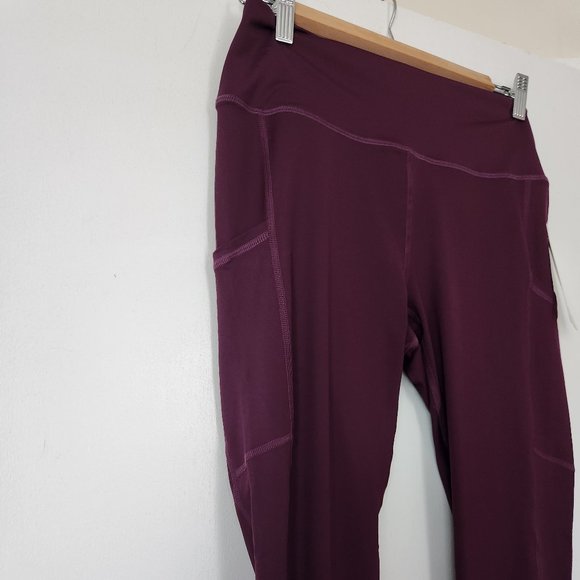 NWT Fabletics High-Waisted 7/8 Legging, RN 134638 - Picture 1 of 5